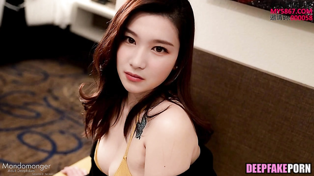 AI Sana (TWICE) gets fucked in a golden bikini (人工知能トゥワイス) [PREMIUM]