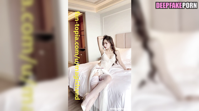 Guan Xiaotong in a very sexy dress (深度换脸 关晓彤)