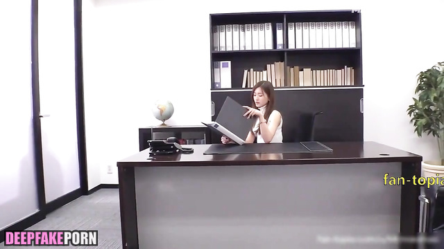 Tiffany Tang invited english teacher to fuck / 唐嫣 性爱场面