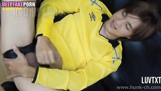 Fake Haechan jerking off in sport suit - 해찬 딥 페이크 비디오