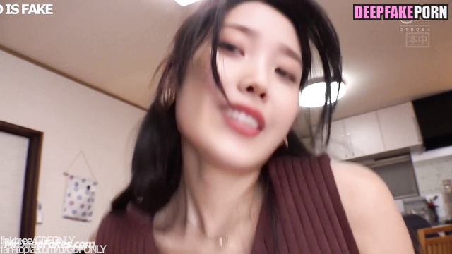 IU hot sex tape - she made blowjob at home party / 아이유 딥 페이크 비디오