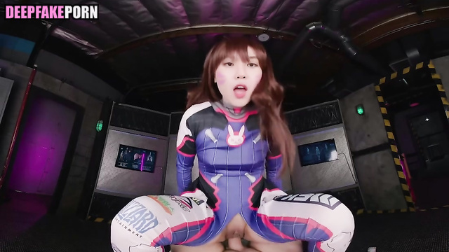 IU fetish sex scene in space (fantastic costume) // 아이유 섹스 테이프