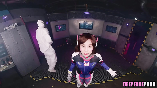 IU fetish sex scene in space (fantastic costume) // 아이유 섹스 테이프