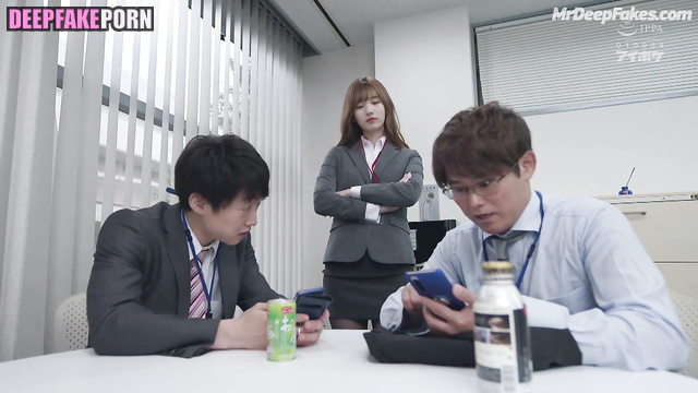 Hot babe Suzy sex tapes after session // 미쓰에이 얼굴 교환