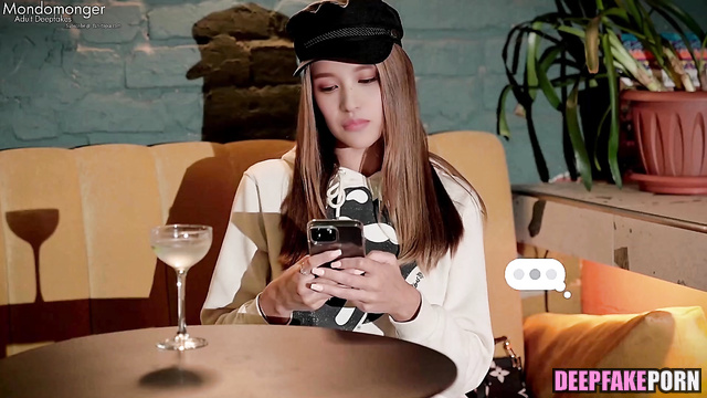 Sexy slut Mina picked up a guy in a restaurant (セクシー痴女トゥワイス) [PREMIUM]