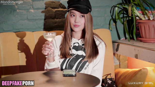 Fake IU's Juicy Ass In The Kitchen (섹스 장면 아이유) [PREMIUM]