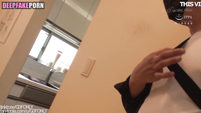 Yeoreum experienced sexual pleasure for the first time (宇宙少女 ホットポルノ) [PREMIUM]