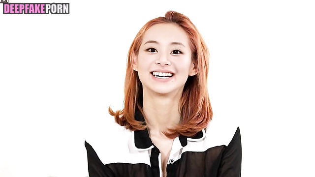 Chaeyeon IZ*ONE squirts a lot during anal sex (顔交換 アイズワン) [PREMIUM]