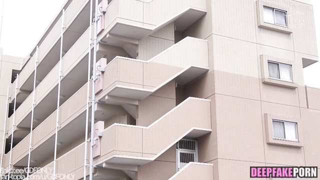 AI Handong (Dreamcatcher) woke her husband up for sex (인공 지능 한동 드림캐쳐) [PREMIUM]