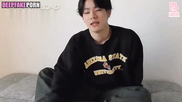 Jungwon face swap - boy jerked off on webcam / エンハイフン 顔を変える