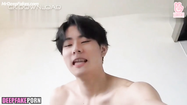 Jungwon face swap - boy jerked off on webcam / エンハイフン 顔を変える