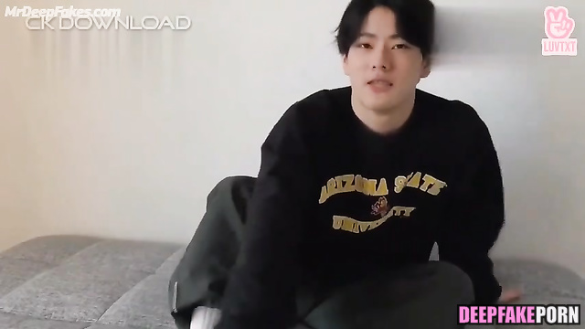 Jungwon face swap - boy jerked off on webcam / エンハイフン 顔を変える