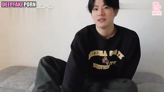 Jungwon face swap - boy jerked off on webcam / エンハイフン 顔を変える