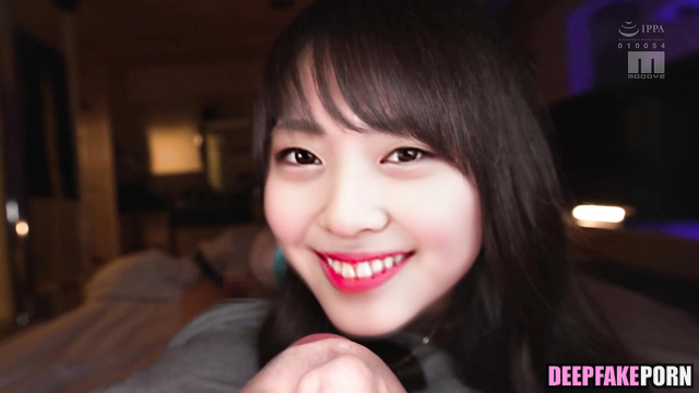 Fake Lee Soo-min slides her hairy pussy over men's lips (진짜 가짜 이수민) [PREMIUM]