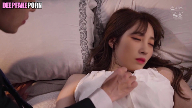 Pretty chinese babe Ju Jingyi made titsjob, fakeapp / 鞠婧禕 性爱场面 [PREMIUM]