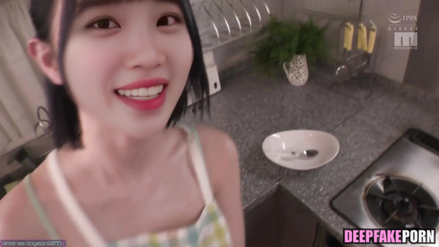 Chaewon sucking cock before breakfast, ai - アイズワン セックステープ [PREMIUM]