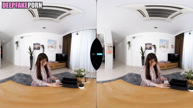 Japanese babes hint that they wanna suck, deepfake - フェイススワップ 偽アプリ