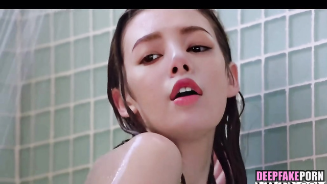 Sexy Lisa BLACKPINK celebrity sex in the bath - 리사 얼굴 교환