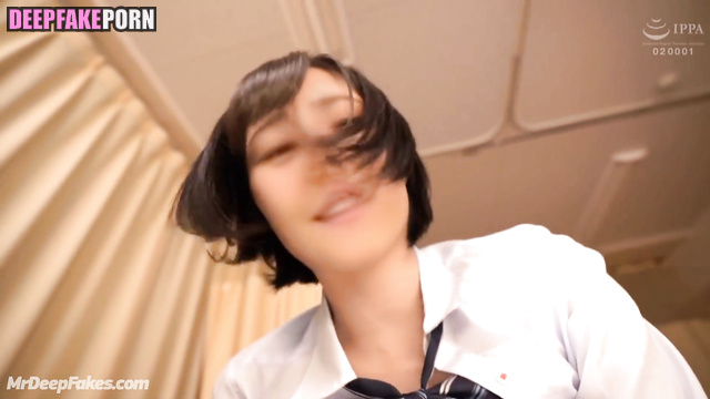 Schoolgirl jumping on dick - Yui Ogura real fake / 小倉 唯 本物の偽物