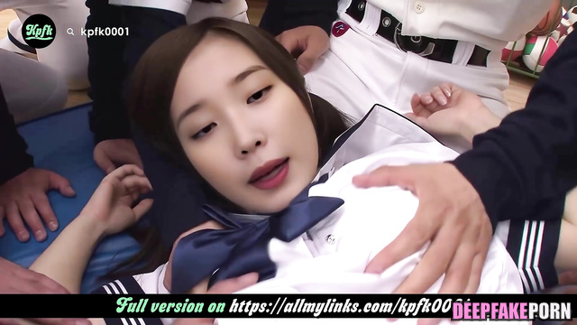 Cute schoolgirl IU seduced classmates - fakeapp / 아이유 성인 비디오