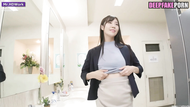 Yoona in her セックスシーン sex scene with secret blowjob in toilet SNSD 少女時代