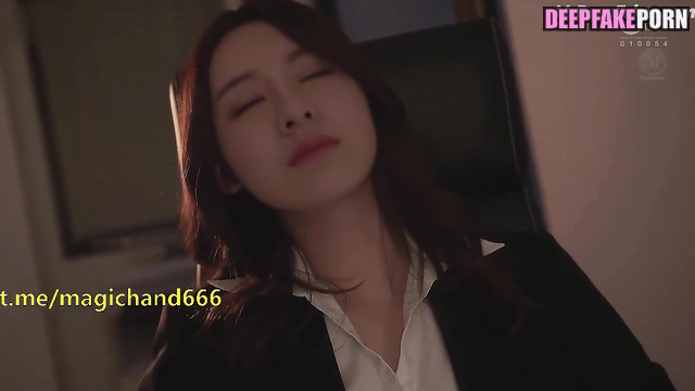 Office lady Chen Duling adores toes licking, ai - 陈都灵 真假