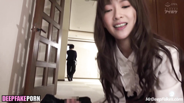 Fake Zhang Ziyi jerking off to mother's boyfriend / 章子怡 名人性爱