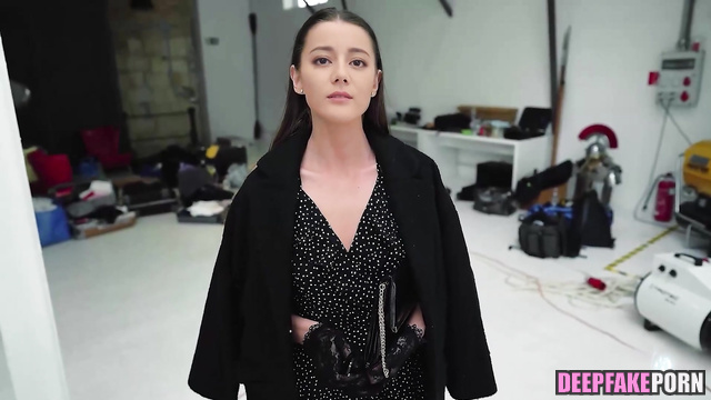 迪丽热巴 迪力木拉提 真假 Dilireba making awesome things by hands, foots ai [PREMIUM]