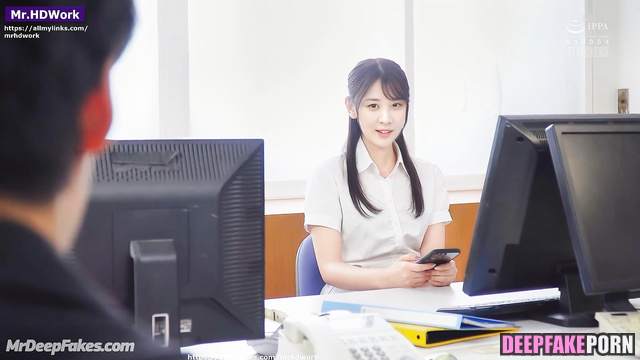 Awesome fuck (少女時代 本物の偽物) right at the workplace / Seohyun real fake