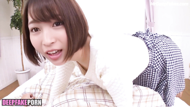 Sexy Japanese wants to tell you something (random face swap)