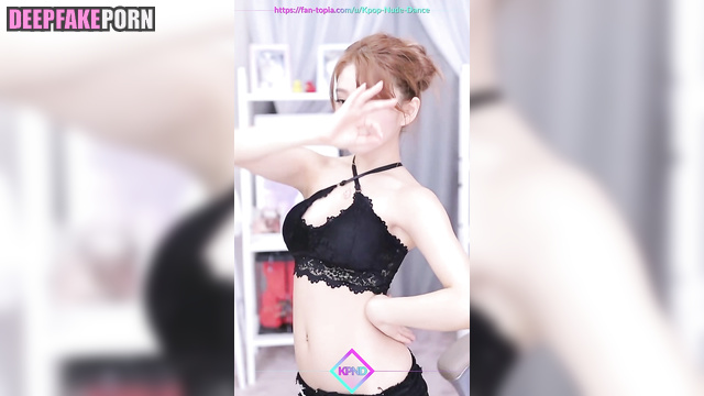 Hot dancing on camera - IU face swap // 아이유 딥페이크 영상 [PREMIUM]