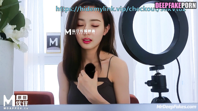 Fake Xu Lu feeling pussy touching during her work // 徐璐 深度伪造视频