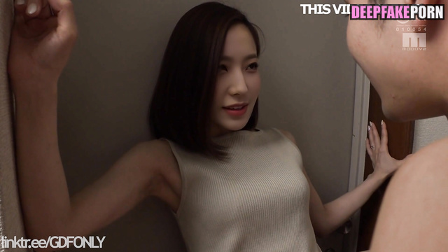 Titsjob by gorgeous korean star Saerom Fromis_9 (새롬 진짜 가짜) [PREMIUM]