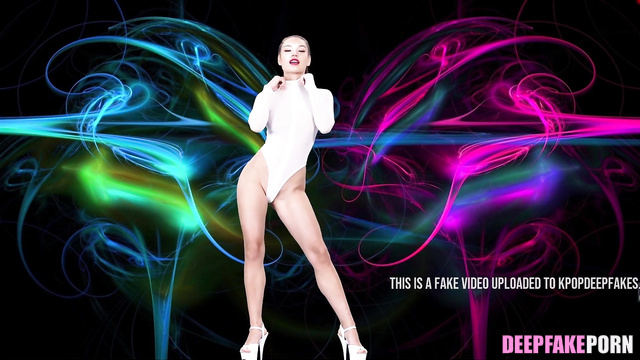 Sexi idol Yeji virtual striptease fakeapp (예지 있지 딥페이크)