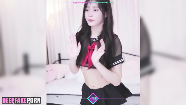 Pretty brunette adores sexy dances / IU fake video - 아이유 진짜 가짜 [PREMIUM]
