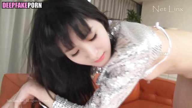 Yang Mi threesome celebrity sex - she and best friends / 杨幂 成人磁带 [PREMIUM]