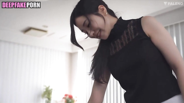 Han Xue making footjob in pantyhose, hot adult video (韩雪 名人性爱) [PREMIUM]