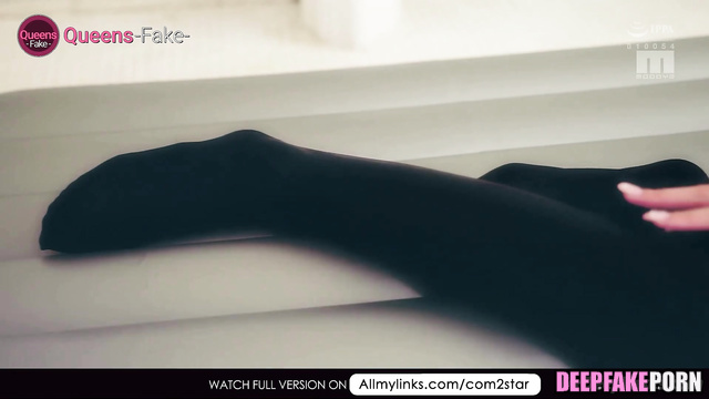 日本人 Nanase Nishino is Japanese star in sexy costume 西野七瀬 Nogizaka46