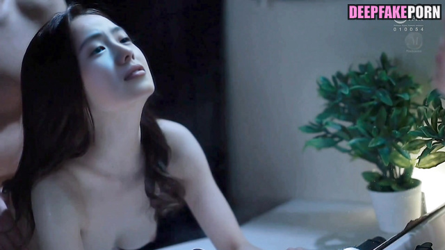 Strangers fucked hot babe Liu Haocun, real fake / 刘浩存 名人性爱 [PREMIUM]