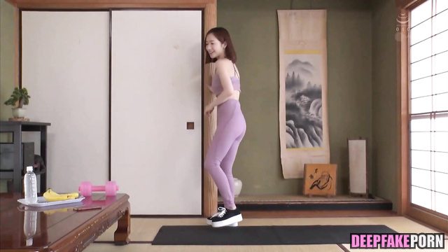 Deepfake porn / Wan Qian (万茜 真假) sucking banana and not only [PREMIUM]