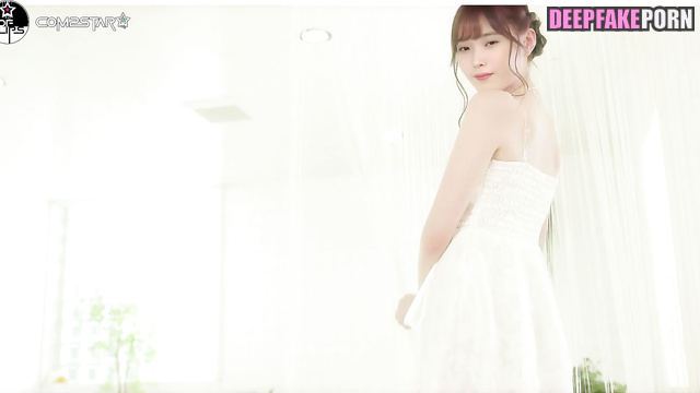 Young couple enjoying each other in bath / IU (아이유 진짜 가짜) A.I. [PREMIUM]