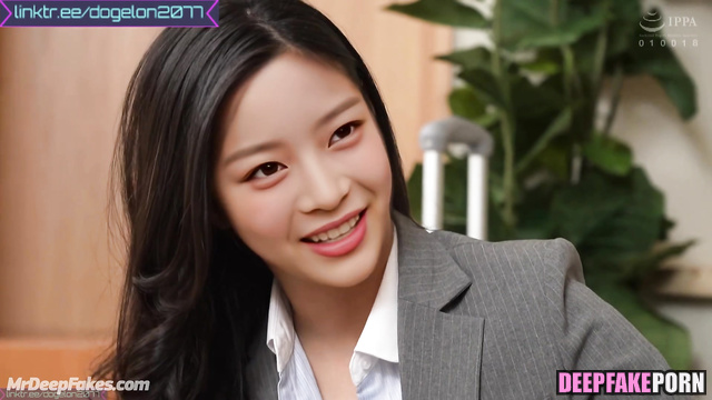 Office lady fucked with colleague - Hanni face swap / ニュージーンズ 本物の偽物