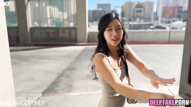 Taxi driver touching her pussy during driving - Binnie ai (비니 오마이걸)