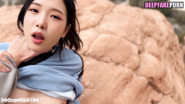 Babe was fucked during walking - Jisun face swap (지선 프로미스나인)