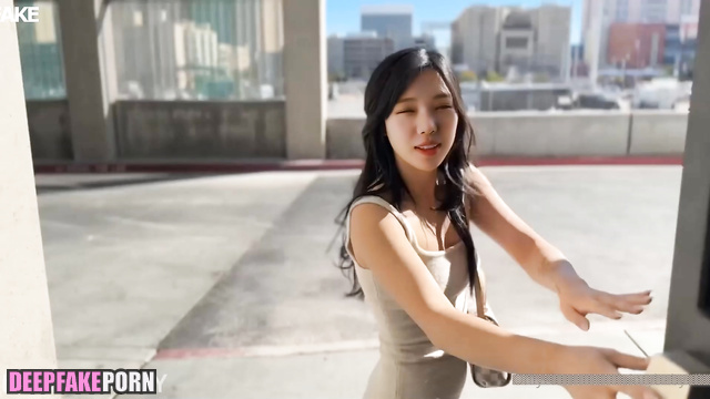 Babe was fucked during walking - Jisun face swap (지선 프로미스나인)