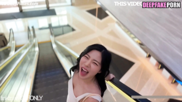 Fake Chaeyoung sucked cock for a free ride // 이채영 프로미스나인