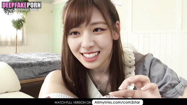 Yuna is absolutely ready for her first blowjob / 유나 있지 / hot adult video