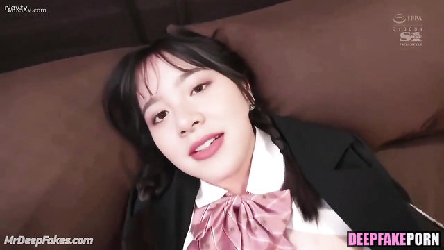 Schoolgirl jumping on teacher's dick / アジジ・アサデル 本物の偽物 Azizi Asadel ai