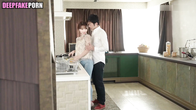 Prelude at a kitchen, Suzu Hirose 広瀬すず 本物の偽物 and guy from dating site ai