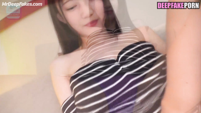 Nao Kosaka (小坂 菜緒 日向坂46) is shy for making blowjob / deepfake video